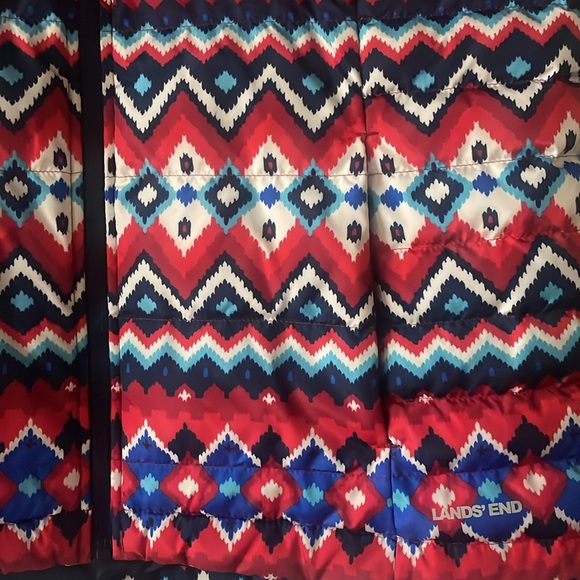 Lands end puffer vest large 14-16 Aztec print - Picture 3 of 5